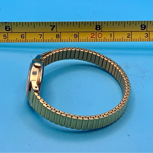 TIMEX CAVATINA Women’s 2006 Vintage Quartz Wristwatch Expand Band Works New Batt - Picture 13 of 16